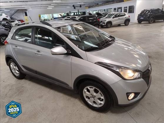 HYUNDAI HB20X 2015