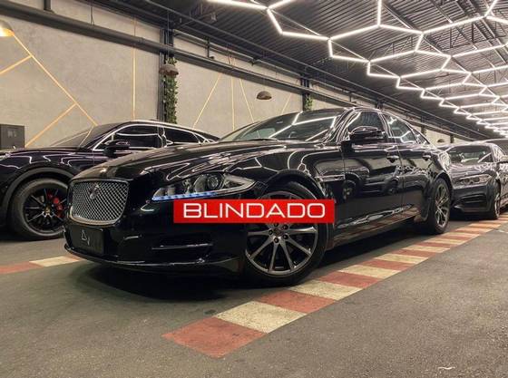 JAGUAR XJ 2015