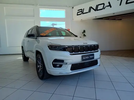 JEEP COMMANDER 2022