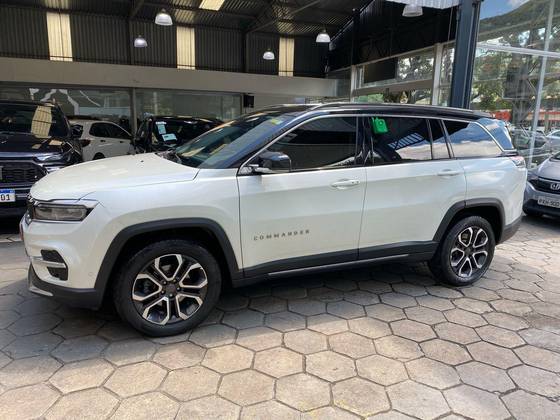 JEEP COMMANDER 2023