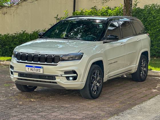 JEEP COMMANDER 2022