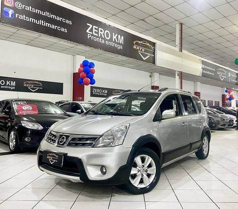 NISSAN LIVINA 2014