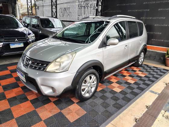 NISSAN LIVINA 2014