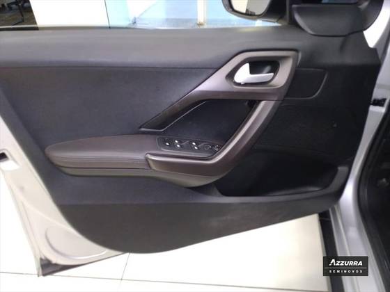 PEUGEOT 2008 2017