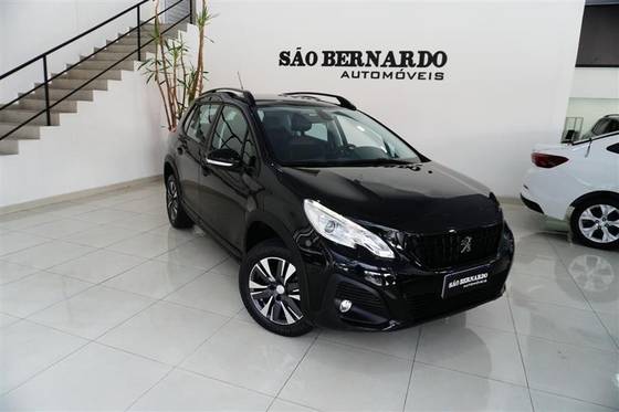 PEUGEOT 2008 2020
