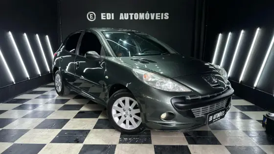 PEUGEOT 207 2011