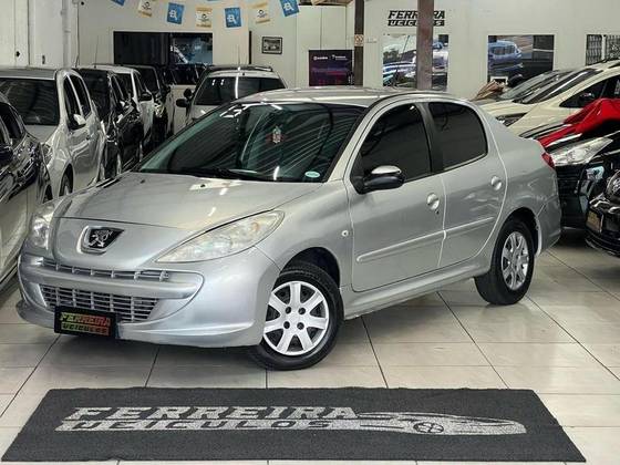 PEUGEOT 207 2013
