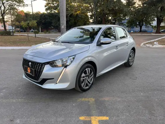 PEUGEOT 208 2022