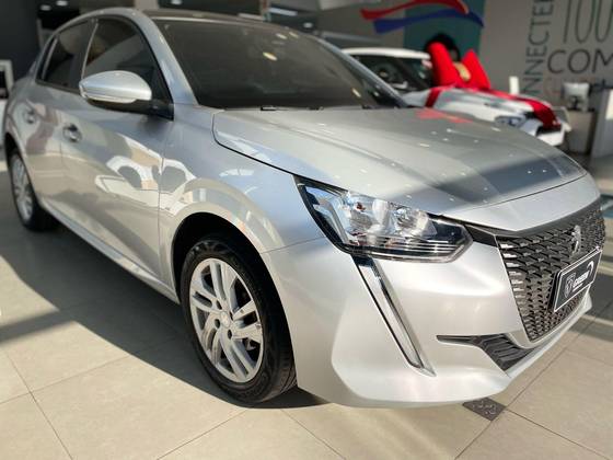 PEUGEOT 208 2021