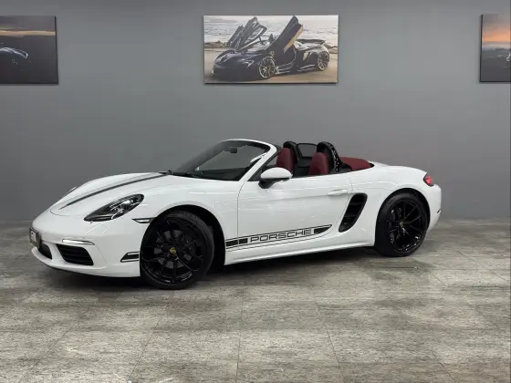 PORSCHE 718 2024