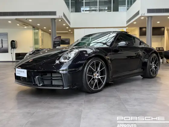 PORSCHE 911 2025