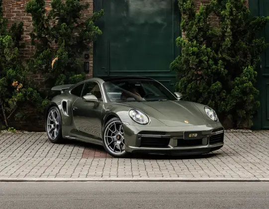 PORSCHE 911 2024