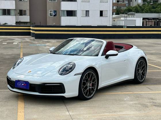 PORSCHE 911 2021