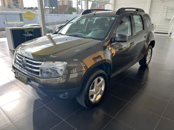 RENAULT DUSTER 2015