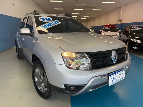 RENAULT DUSTER 2019