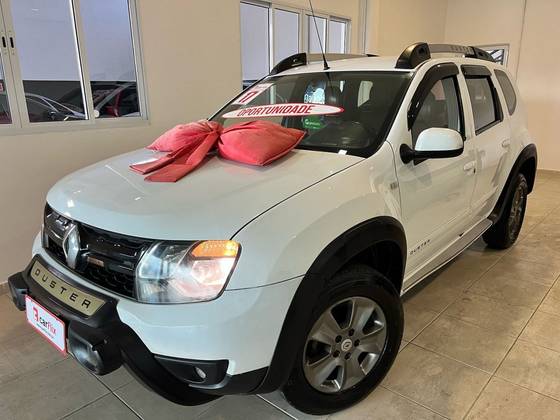 RENAULT DUSTER 2017