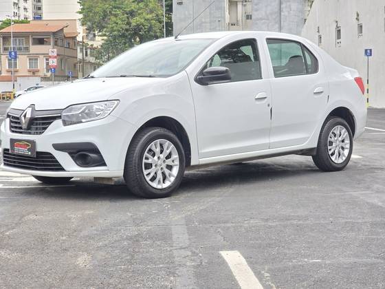 RENAULT LOGAN 2023