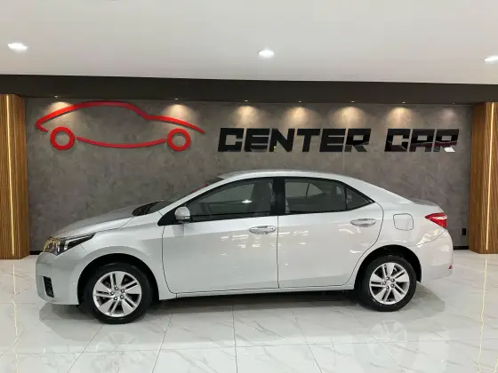 TOYOTA COROLLA 2017