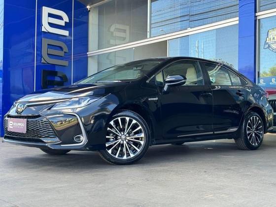 TOYOTA COROLLA 2024