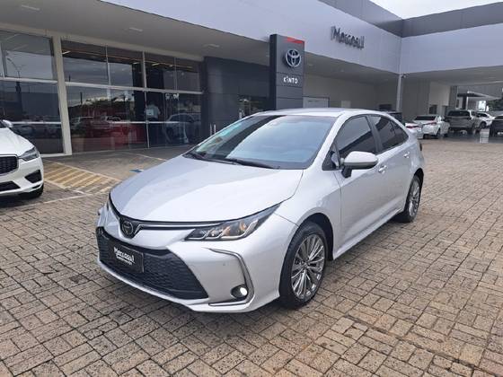 TOYOTA COROLLA 2024