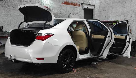 TOYOTA COROLLA 2017
