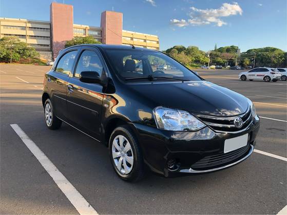 TOYOTA ETIOS 2013