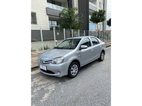 TOYOTA ETIOS 2016