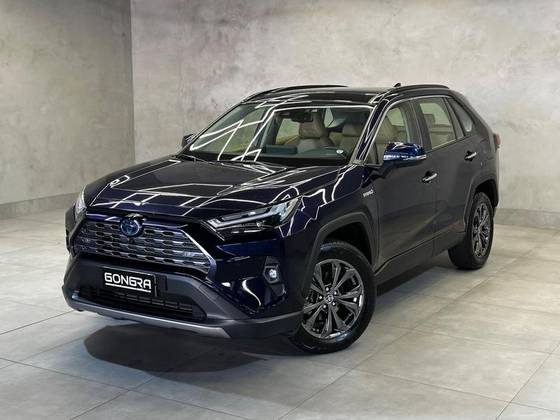 TOYOTA RAV4 2024
