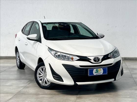 TOYOTA YARIS 2022