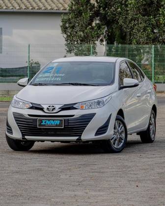 TOYOTA YARIS 2021