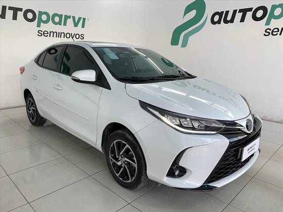 TOYOTA YARIS 2025