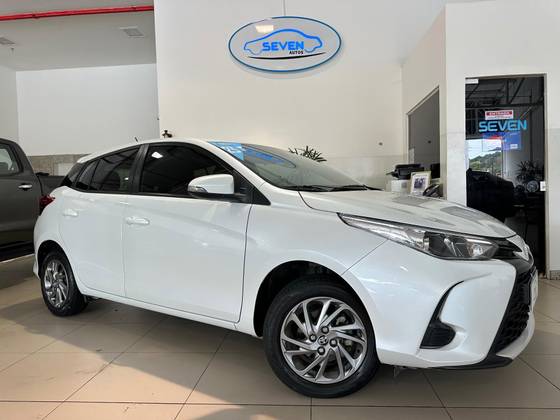 TOYOTA YARIS 2023