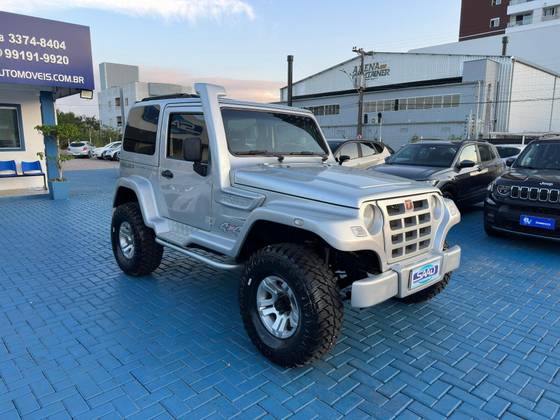 TROLLER T4 2010