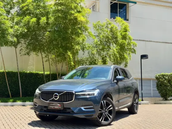 VOLVO XC60 2021