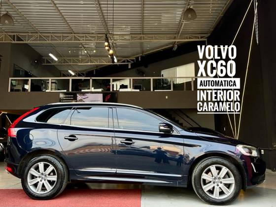 VOLVO XC60 2017
