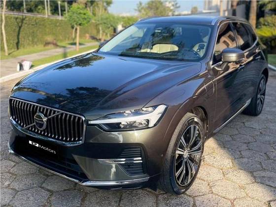 VOLVO XC60 2022