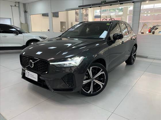 VOLVO XC60 2024