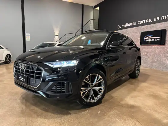 AUDI Q8 2022