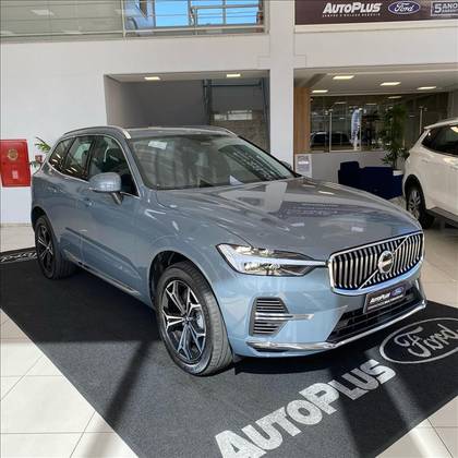 VOLVO XC60 2022