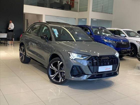 AUDI Q3 2024