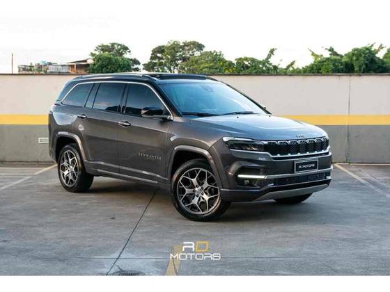 JEEP COMMANDER 2024