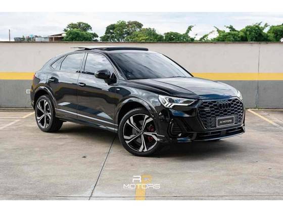 AUDI Q3 2024