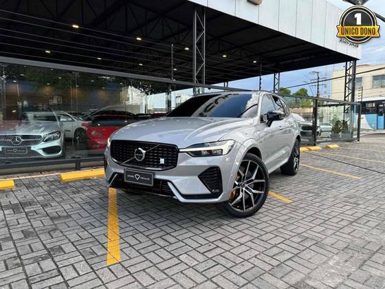 VOLVO XC60 2023