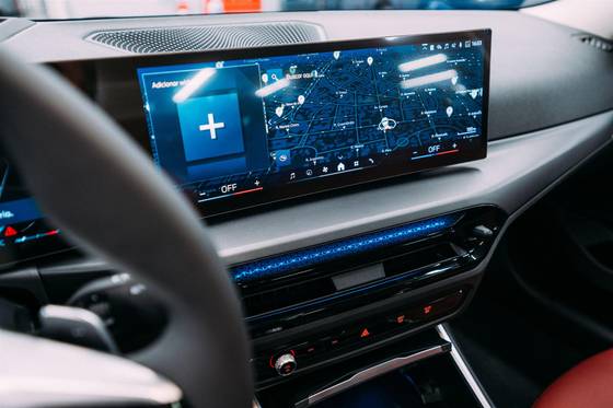 BMW 320i 2025