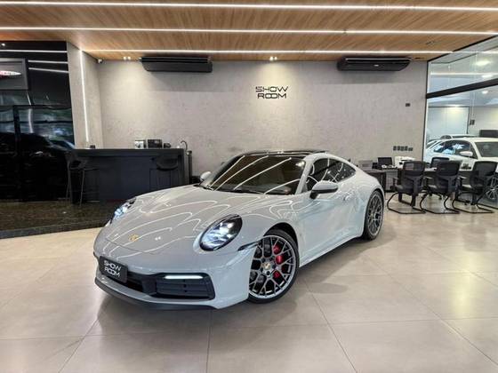 PORSCHE 911 2021