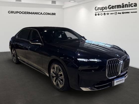 BMW i7 2024