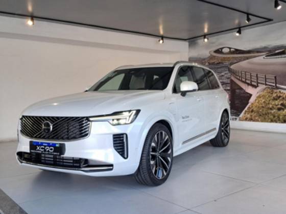 VOLVO XC90 2025