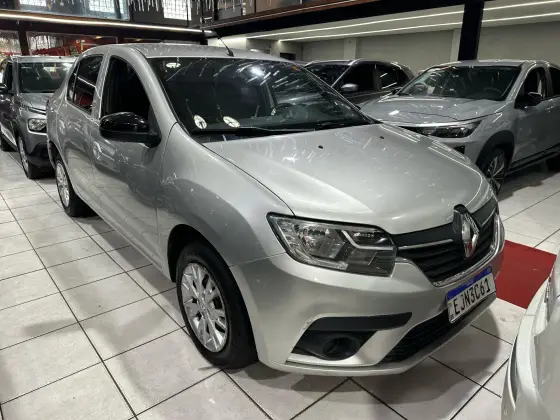 RENAULT LOGAN 2024