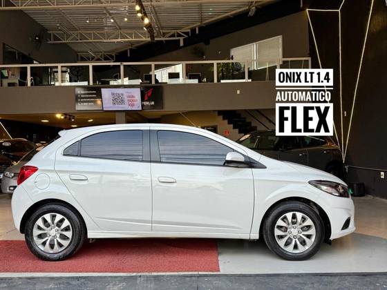 CHEVROLET ONIX 2017