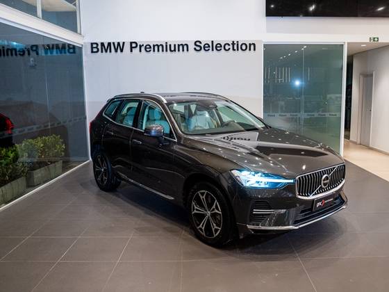 VOLVO XC60 2022